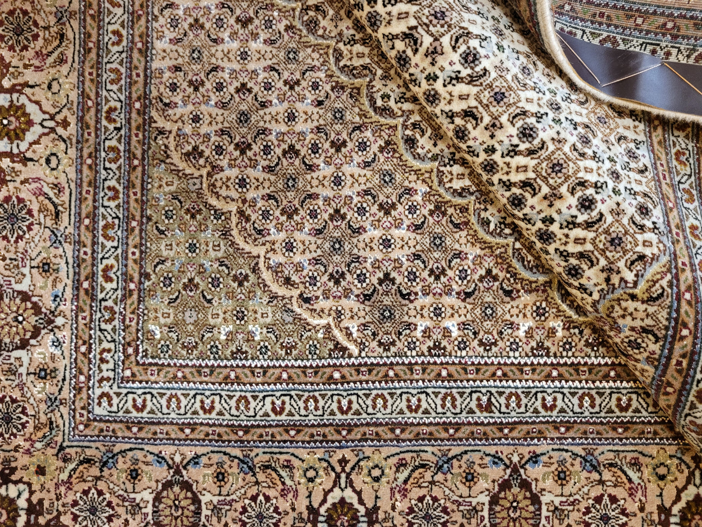 Täbriz Teppich Korkwolle Seide feine Knüpfung