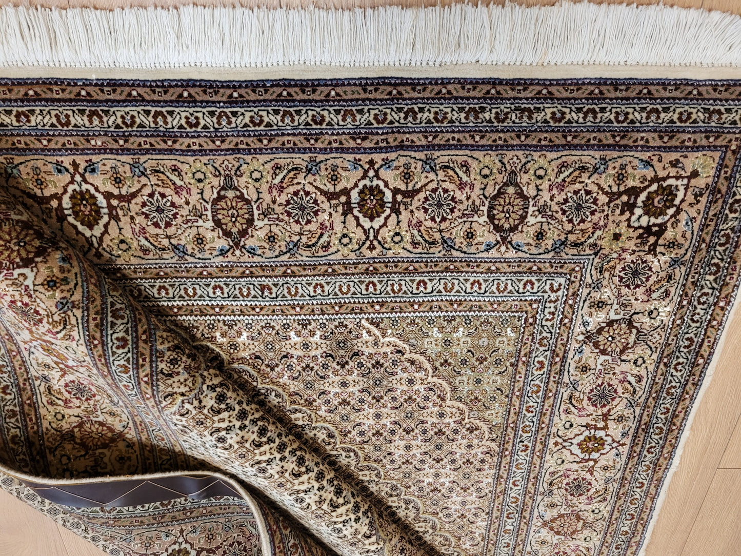 Täbriz Teppich Korkwolle Seide feine Knüpfung