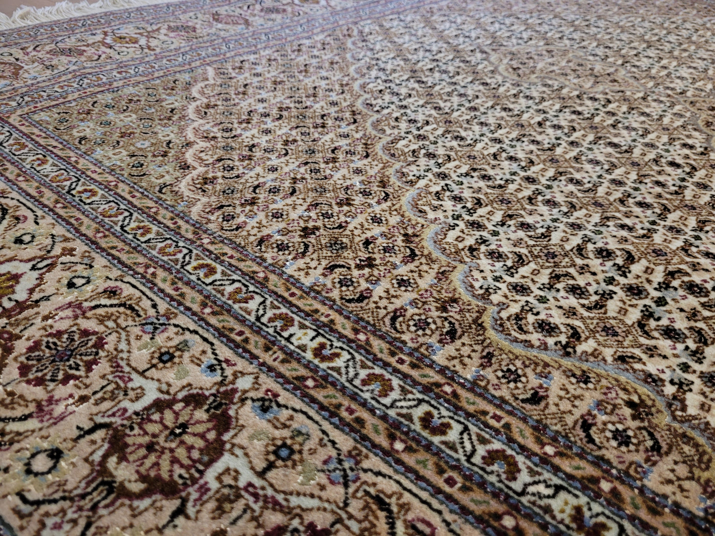 Täbriz Teppich Korkwolle Seide feine Knüpfung