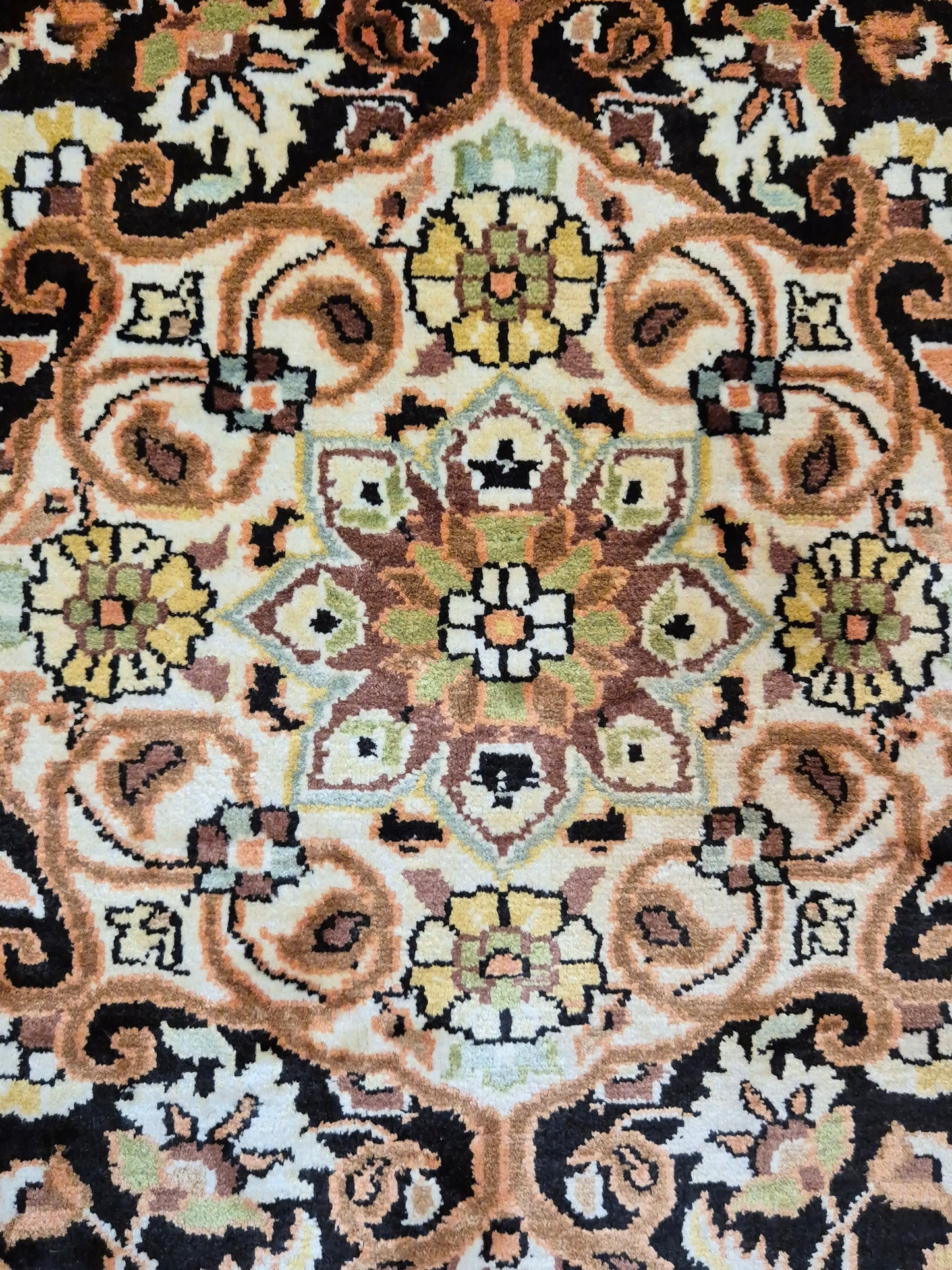 Kashmir Teppich Seide Medaillon feine Knüpfung