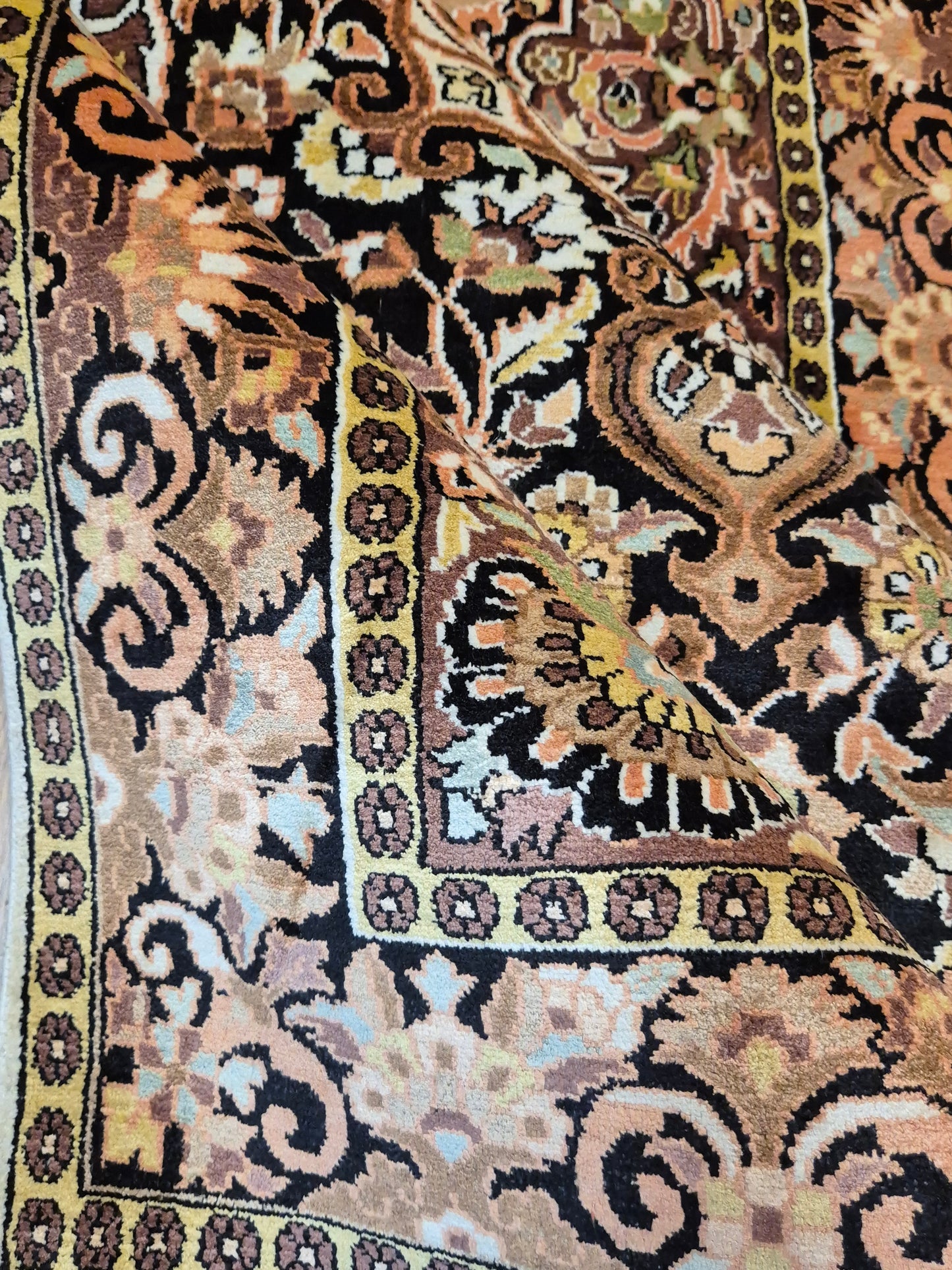 Kashmir Teppich Seide Medaillon feine Knüpfung