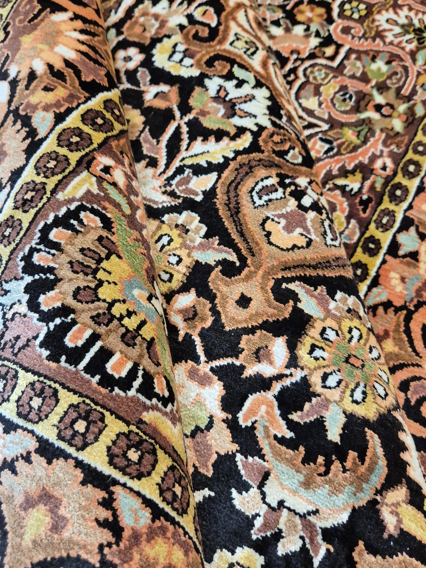 Kashmir Teppich Seide Medaillon feine Knüpfung