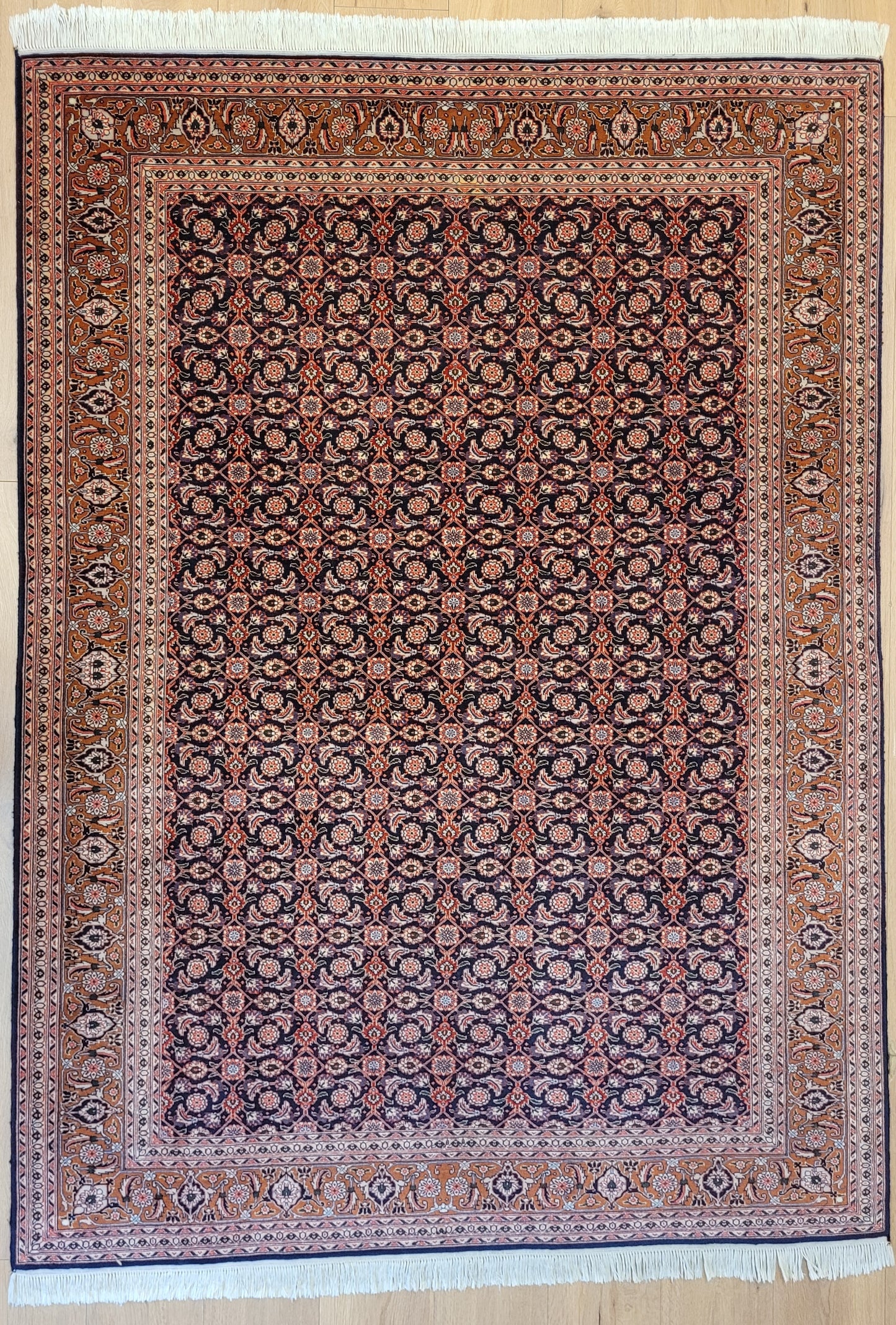 Täbriz Teppich Korkwolle fein florales Allover Muster