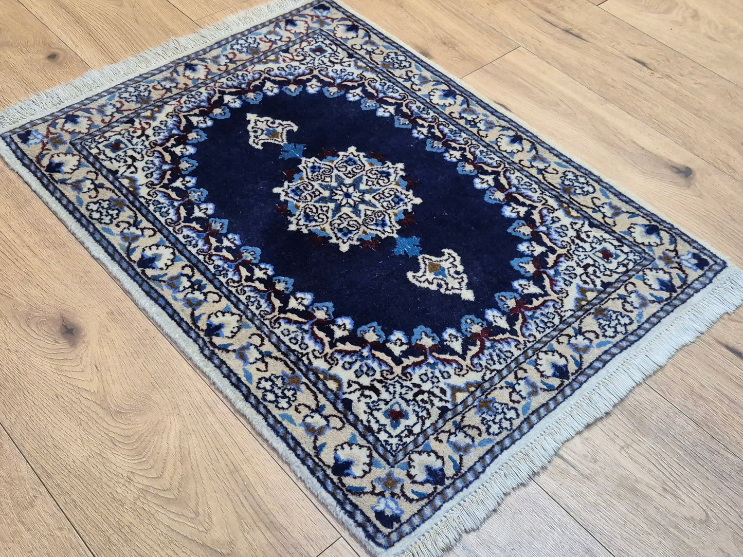 Nain Teppich Wolle mit Seide Medaillon klassische Knüpfung