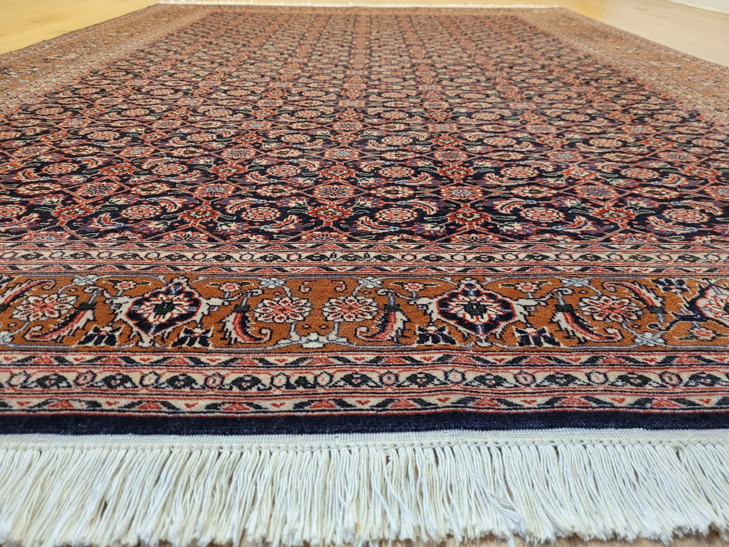 Täbriz Teppich Korkwolle fein florales Allover Muster