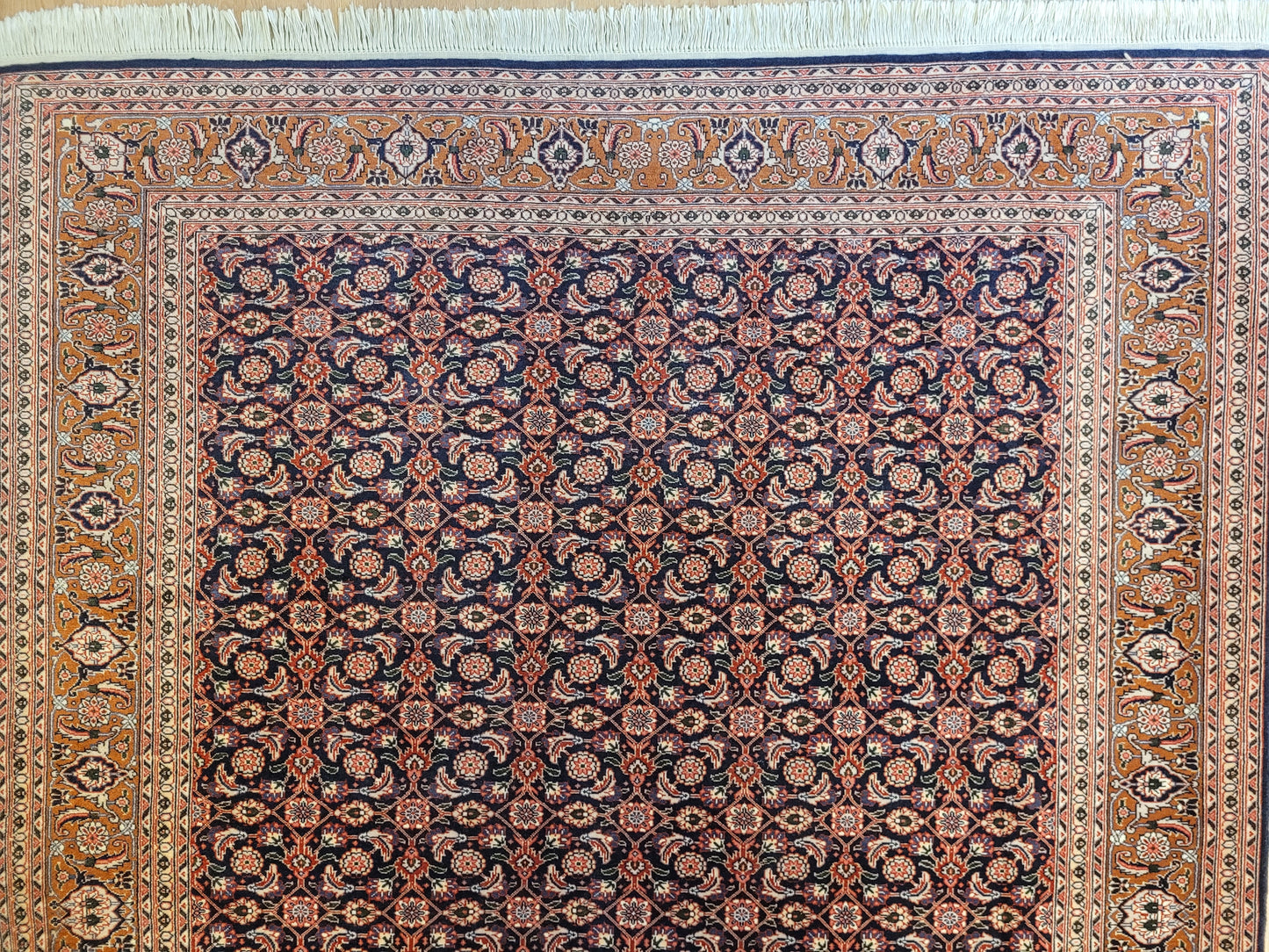 Täbriz Teppich Korkwolle fein florales Allover Muster