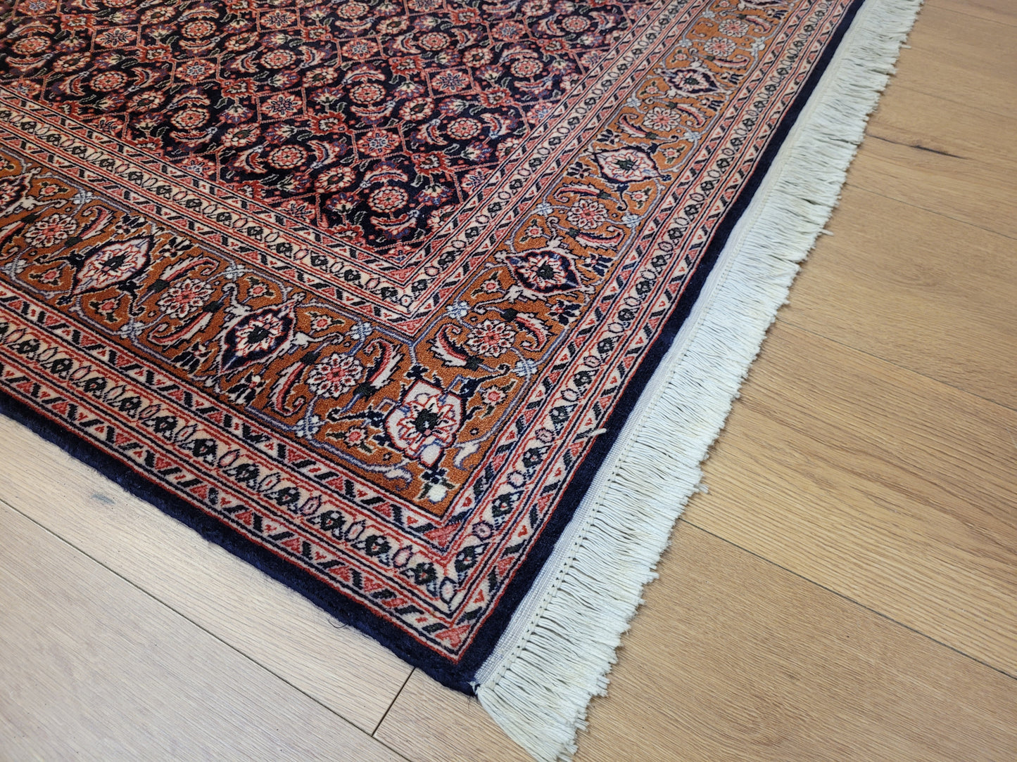 Täbriz Teppich Korkwolle fein florales Allover Muster