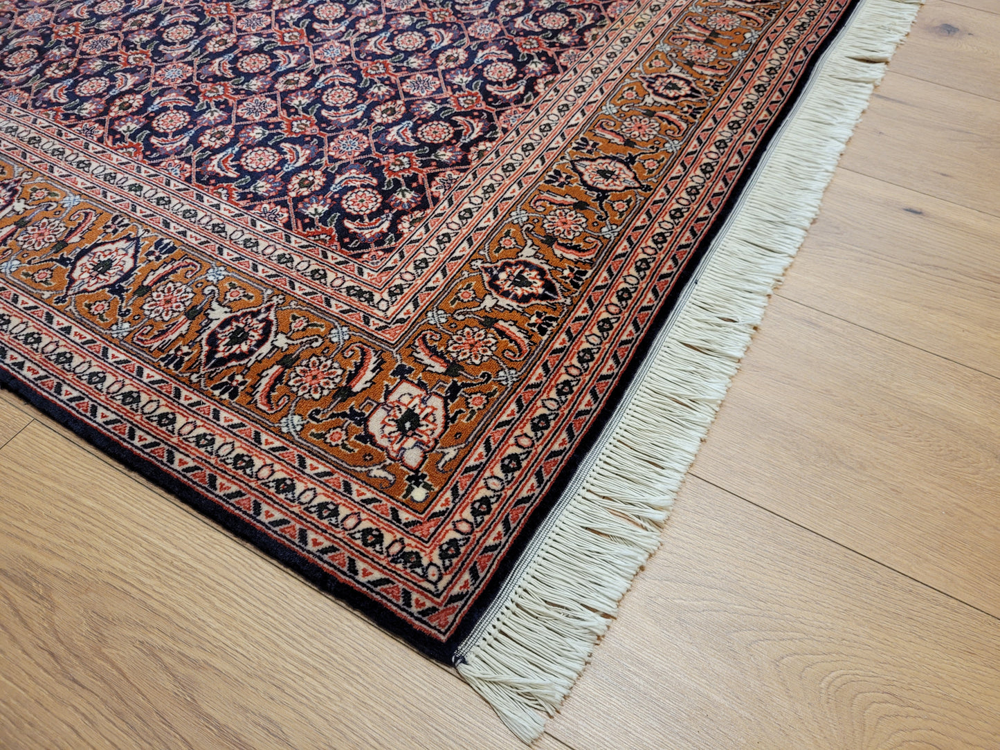 Täbriz Teppich Korkwolle fein florales Allover Muster