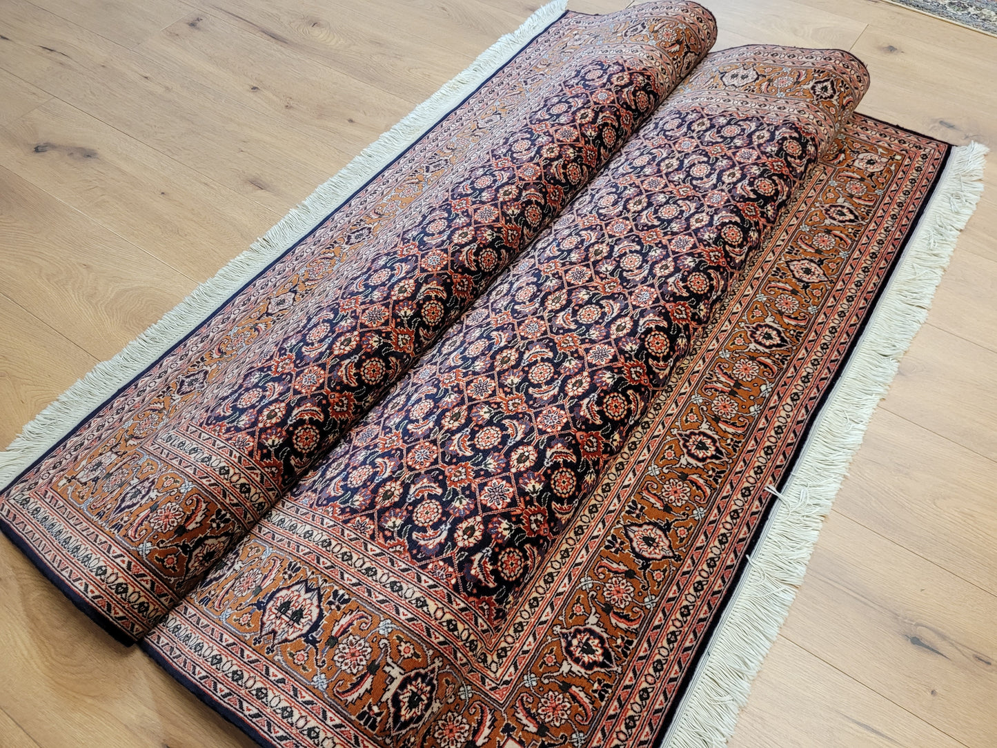 Täbriz Teppich Korkwolle fein florales Allover Muster