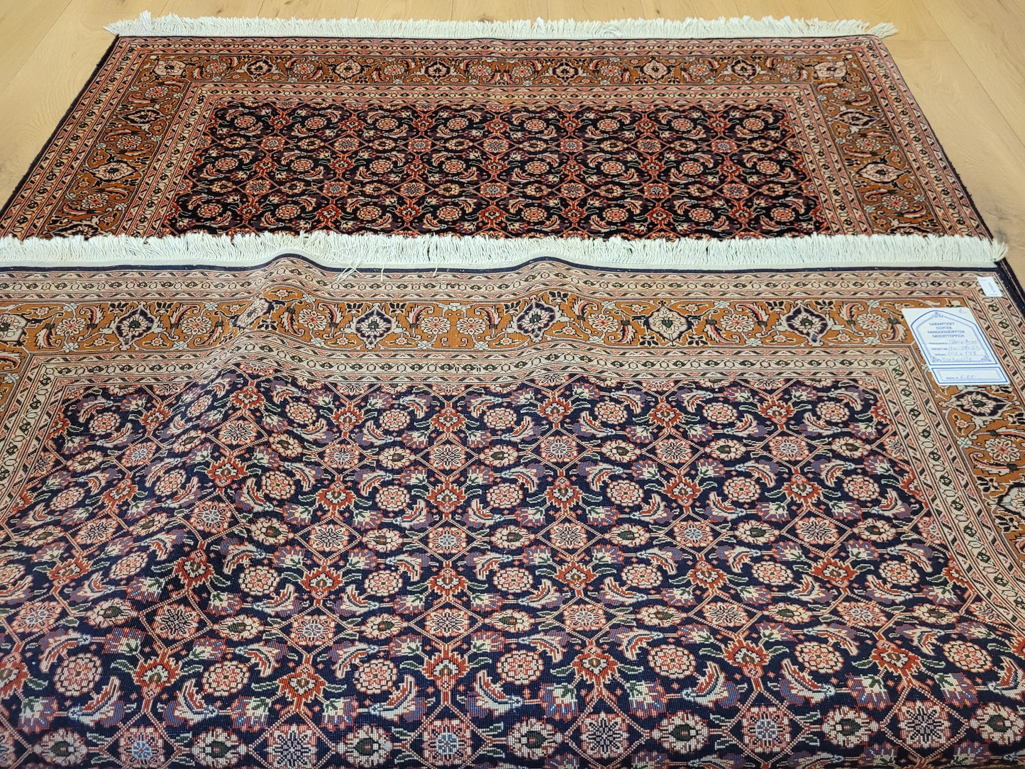 Täbriz Teppich Korkwolle fein florales Allover Muster