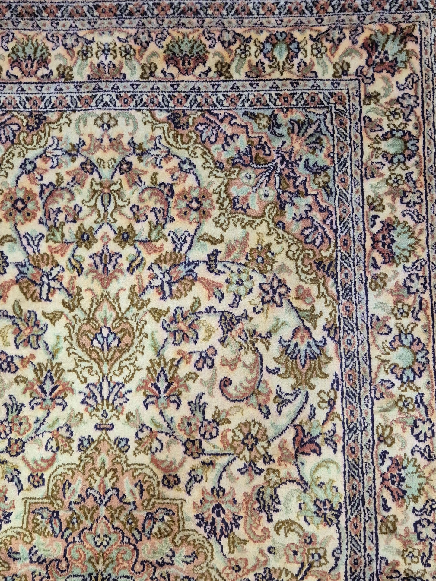 Kashmir Teppich Reine Seide Medaillon florale Musterung