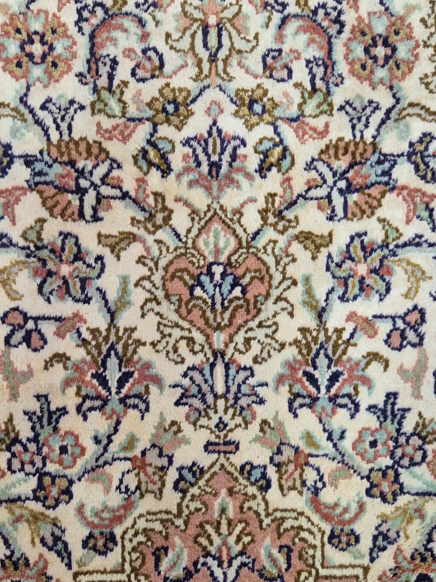Kashmir Teppich Reine Seide Medaillon florale Musterung