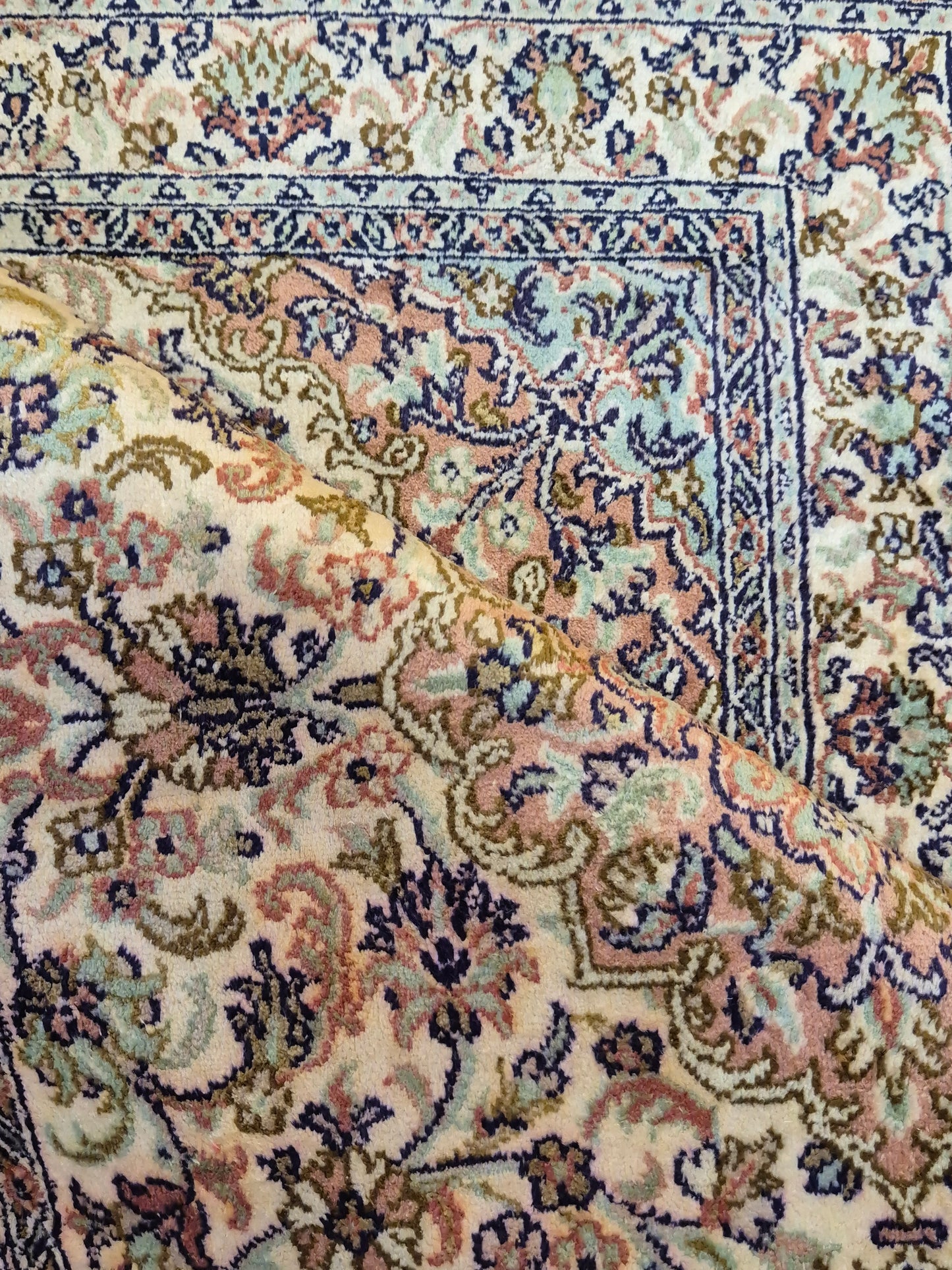 Kashmir Teppich Reine Seide Medaillon florale Musterung