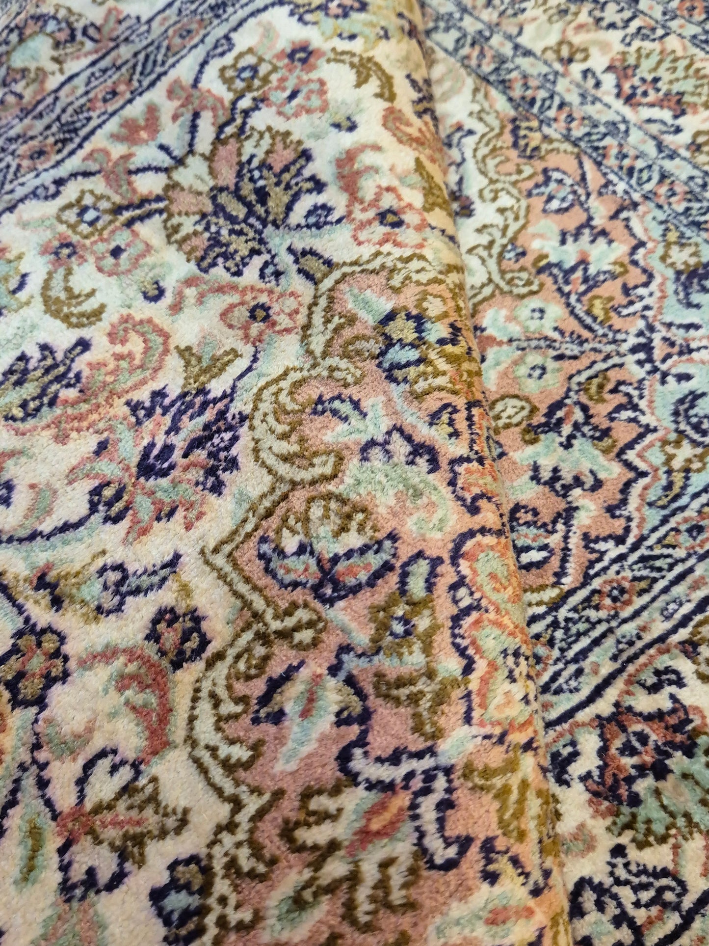 Kashmir Teppich Reine Seide Medaillon florale Musterung