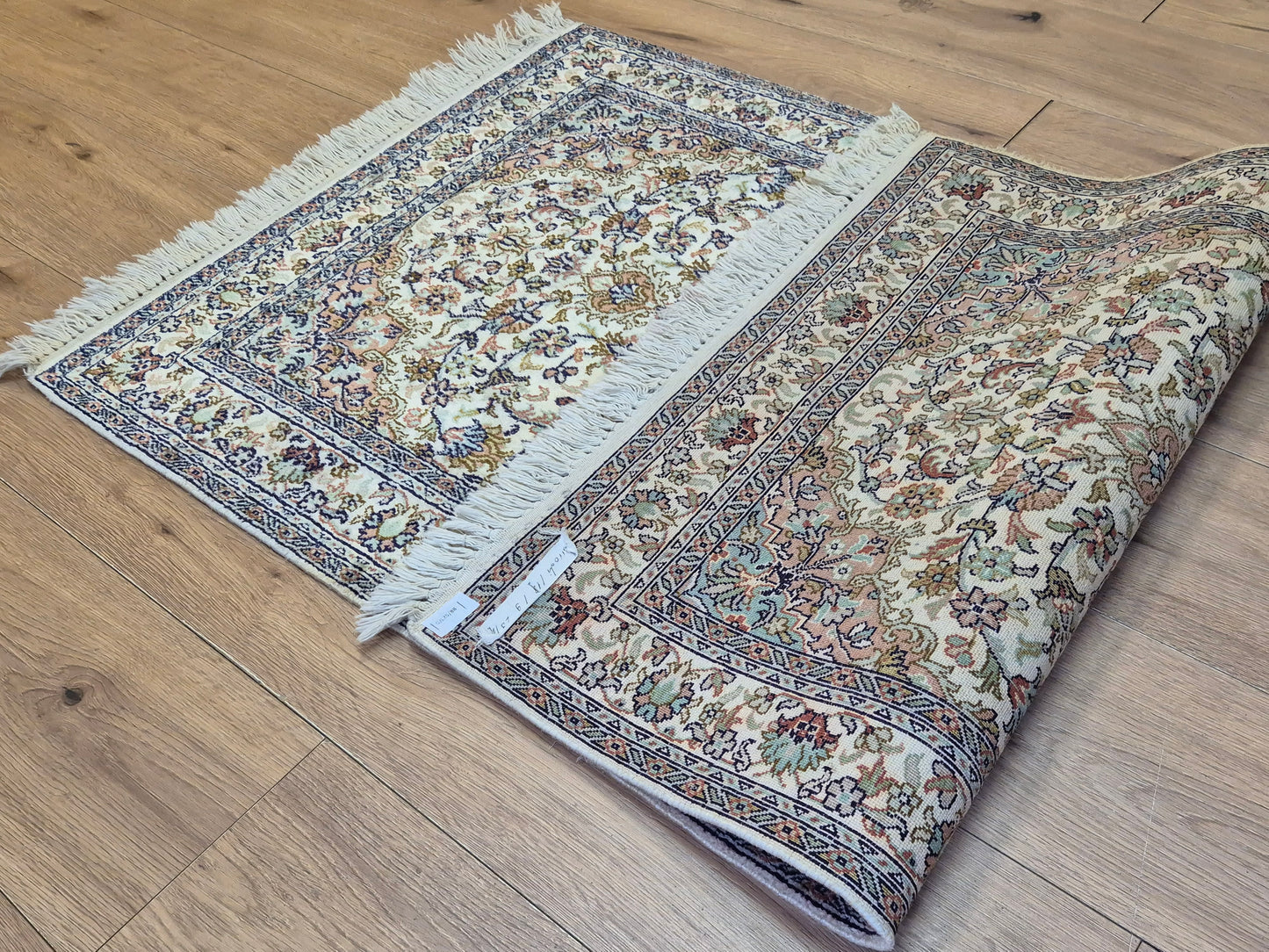 Kashmir Teppich Reine Seide Medaillon florale Musterung