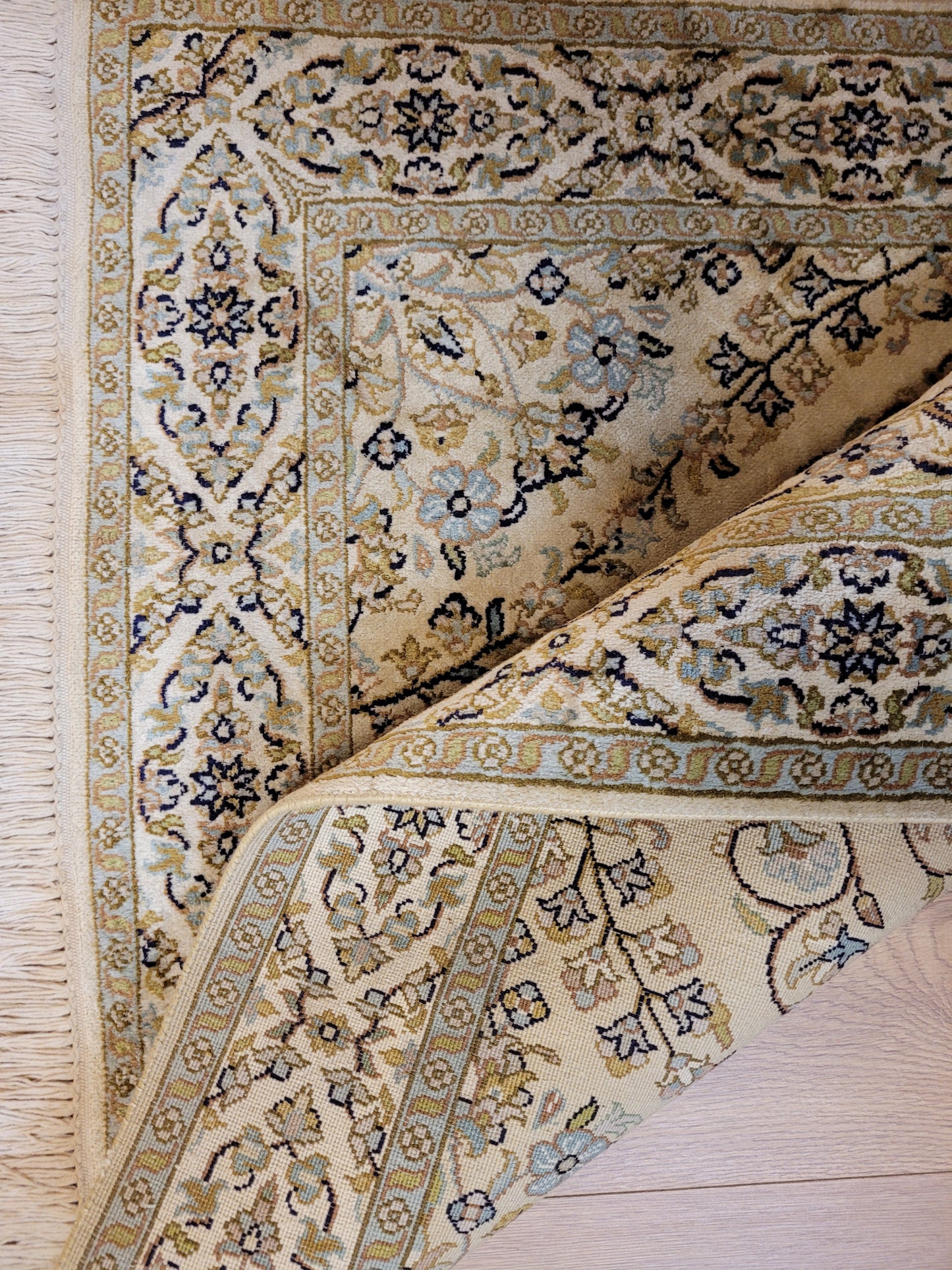 Ghom Teppich Seide Medaillon feine Knüpfung