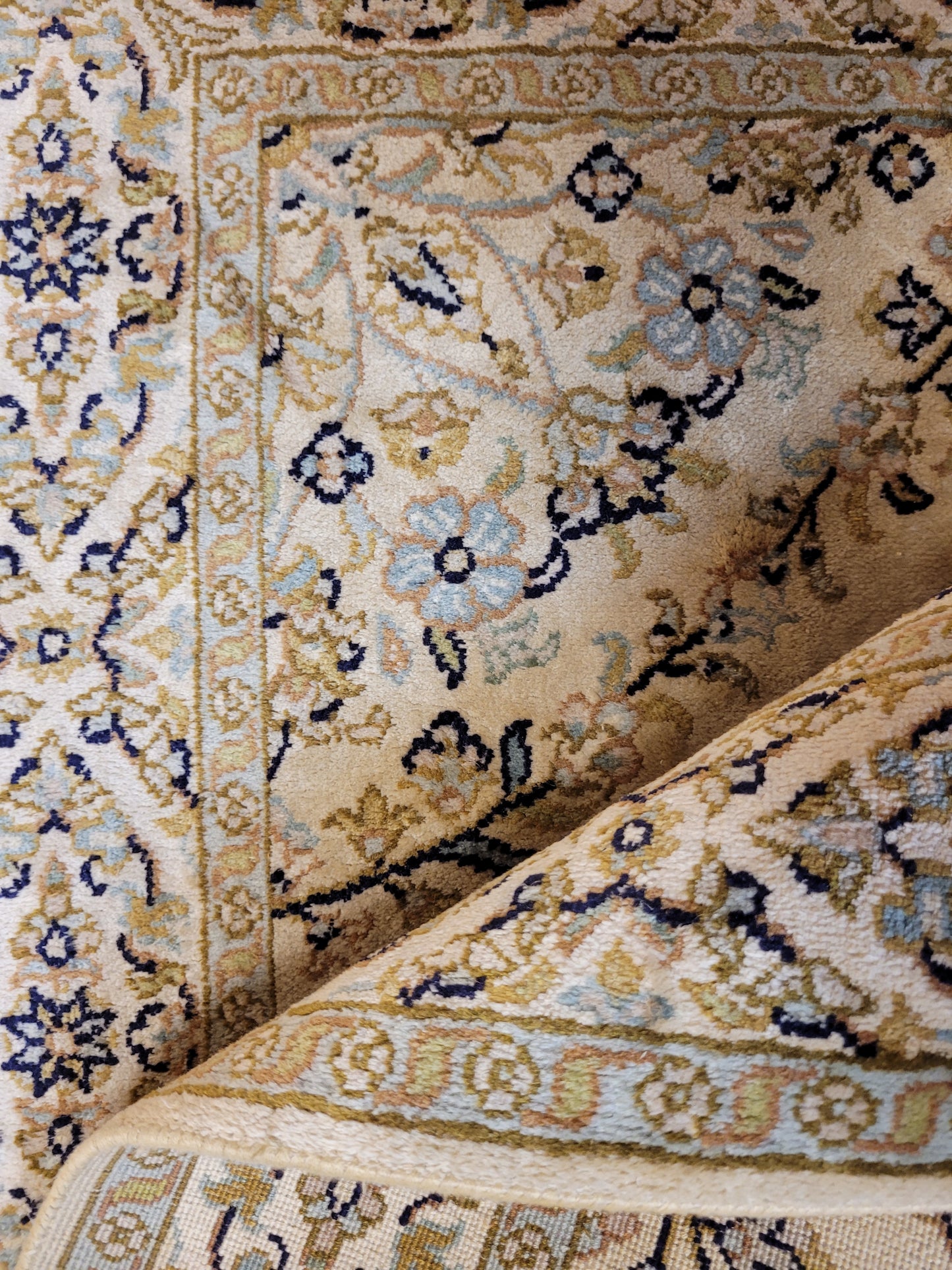 Ghom Teppich Seide Medaillon feine Knüpfung