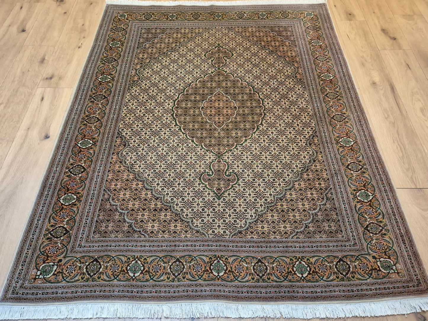 Täbriz Teppich Korkwolle mit Seide feine Knüpfung