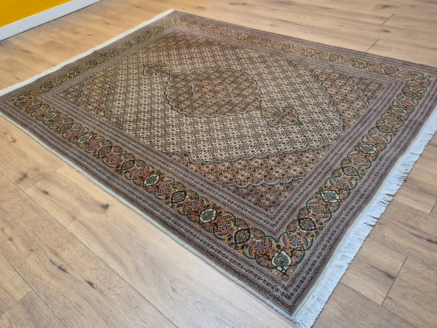 Täbriz Teppich Korkwolle mit Seide feine Knüpfung