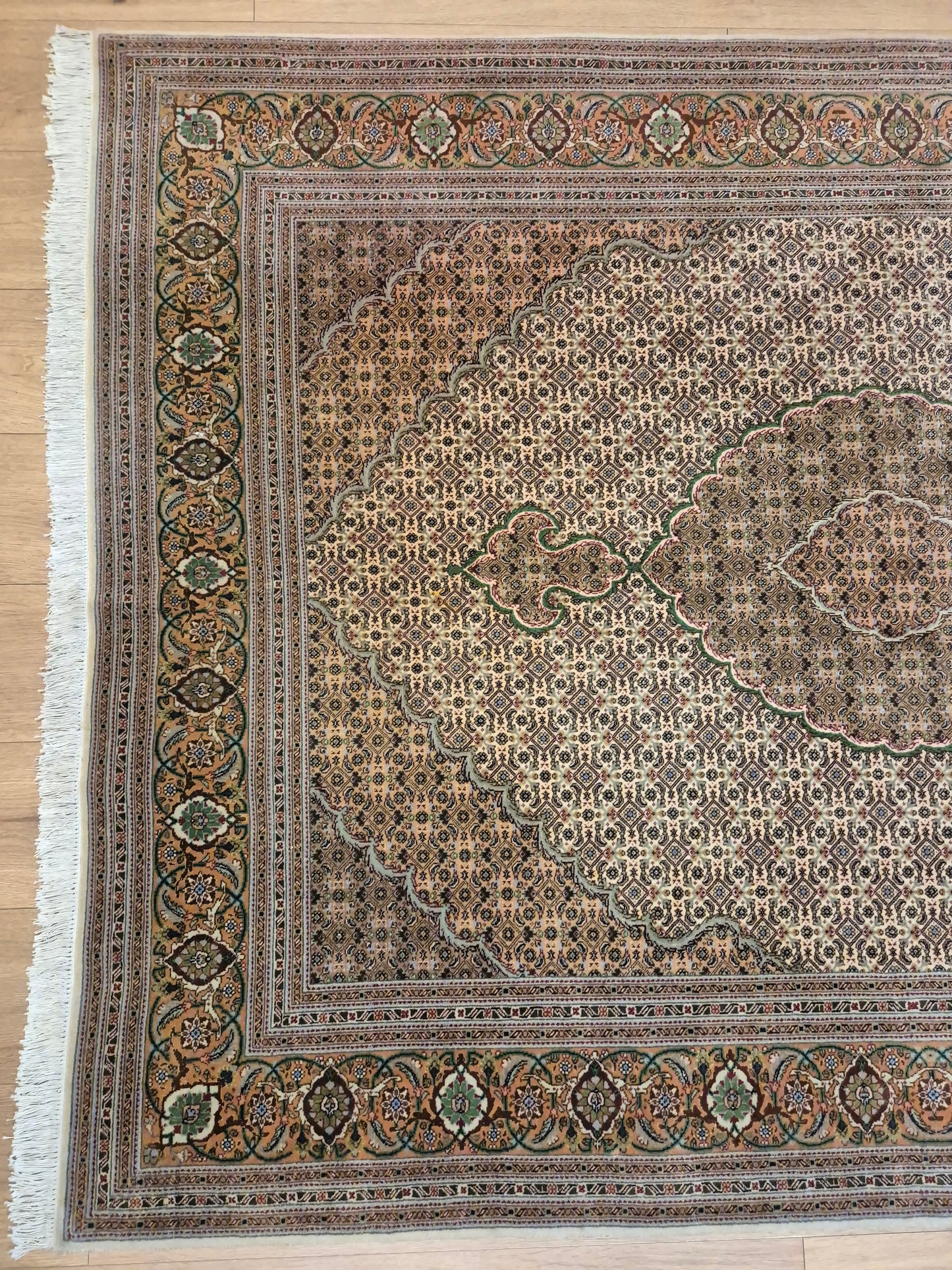 Täbriz Teppich Korkwolle mit Seide feine Knüpfung