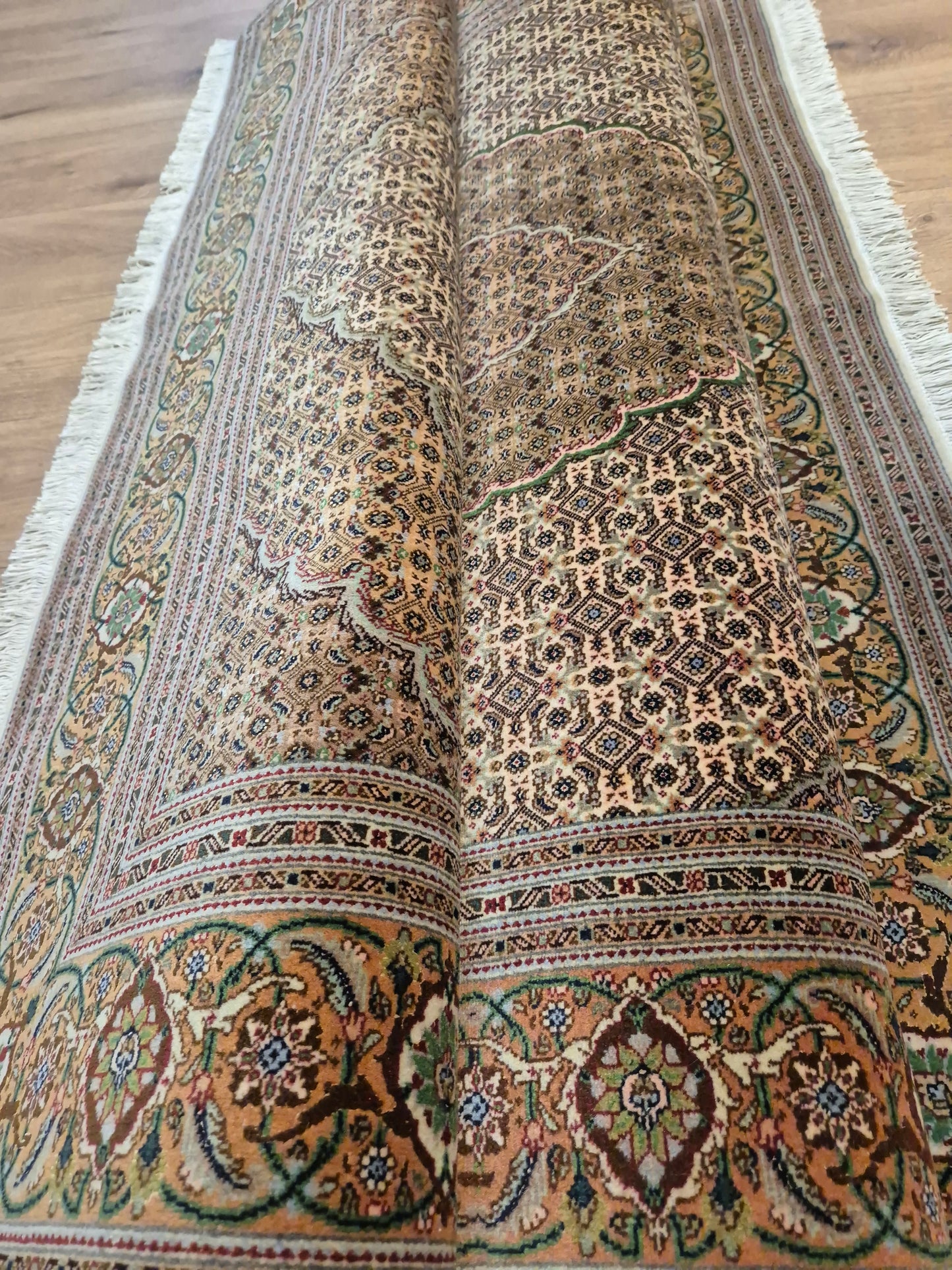 Täbriz Teppich Korkwolle mit Seide feine Knüpfung