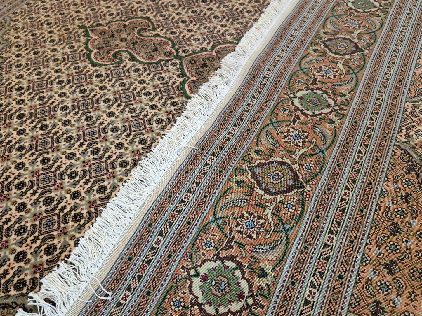 Täbriz Teppich Korkwolle mit Seide feine Knüpfung