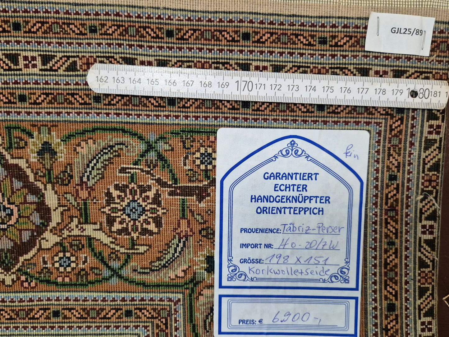 Täbriz Teppich Korkwolle mit Seide feine Knüpfung