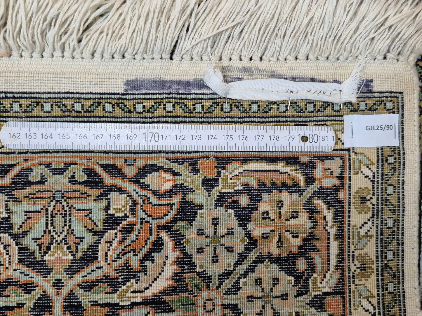 Kashmir Teppich Reine Seide Medaillon florales Design