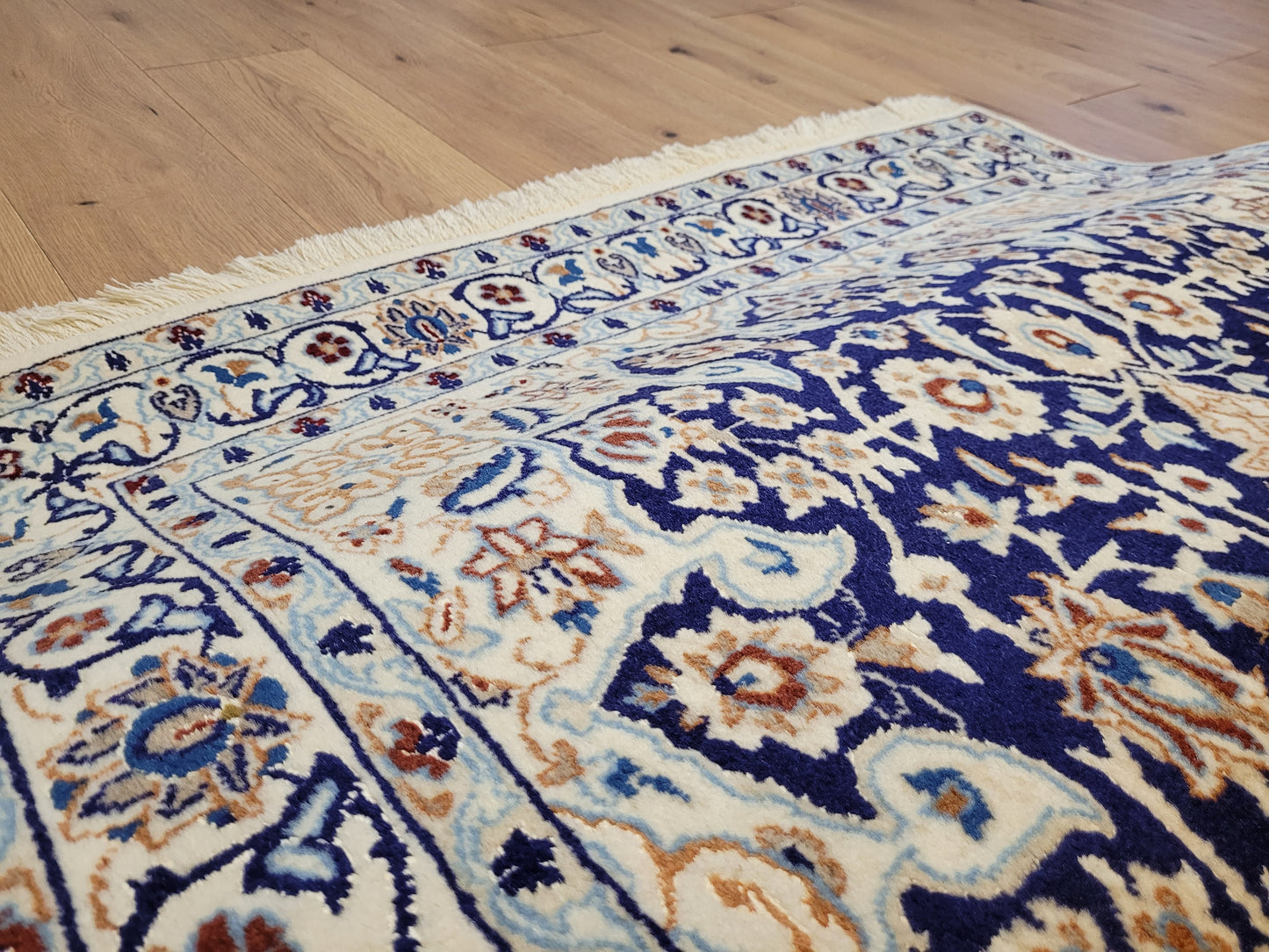 Nain Teppich Wolle mit Seide Medaillon Blau fein