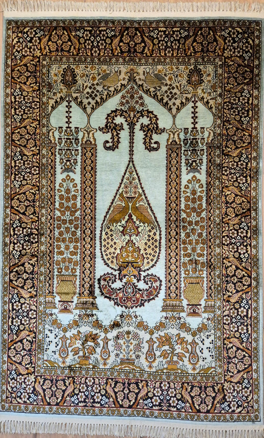 Seidenteppich Kashmir Lebensbaum feine Knüpfung edles Design