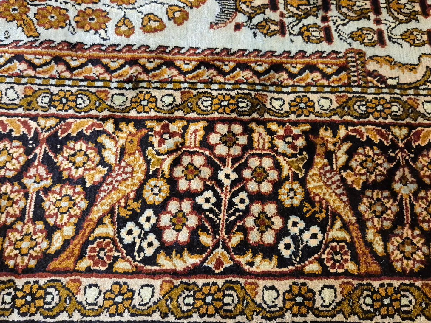 Seidenteppich Kashmir Lebensbaum feine Knüpfung edles Design