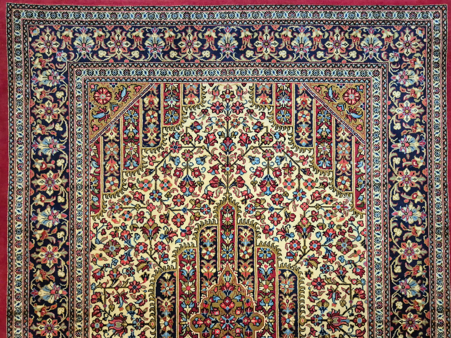 Ghom Teppich Korkwolle florales Medaillon feine Knüpfung