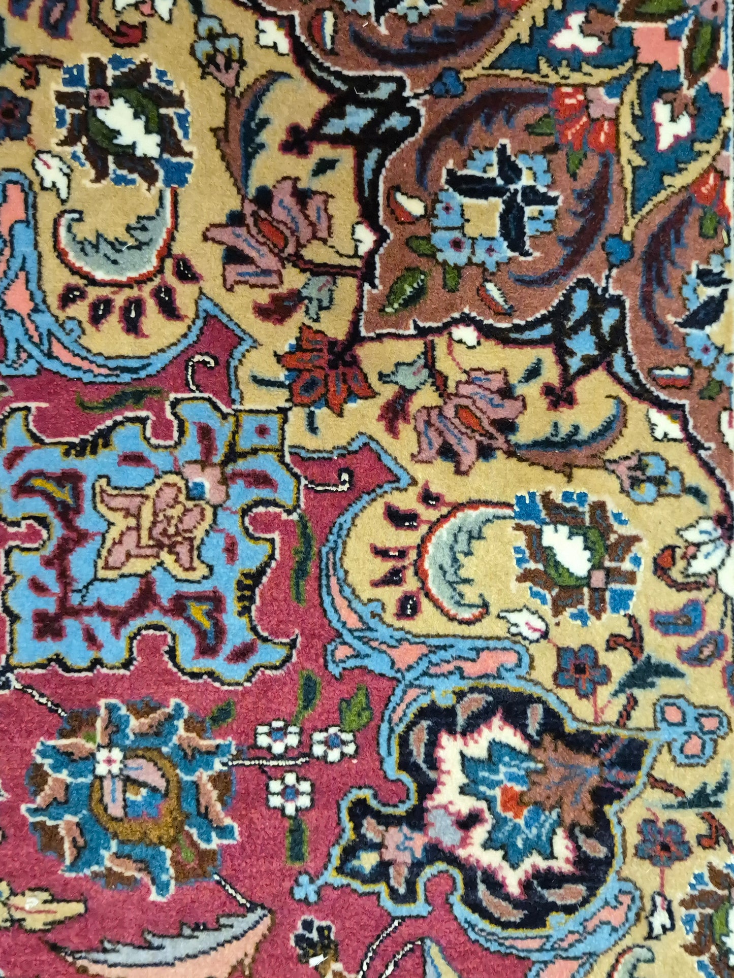 Täbriz Teppich Korkwolle mit Seide Medaillon feine Knüpfung