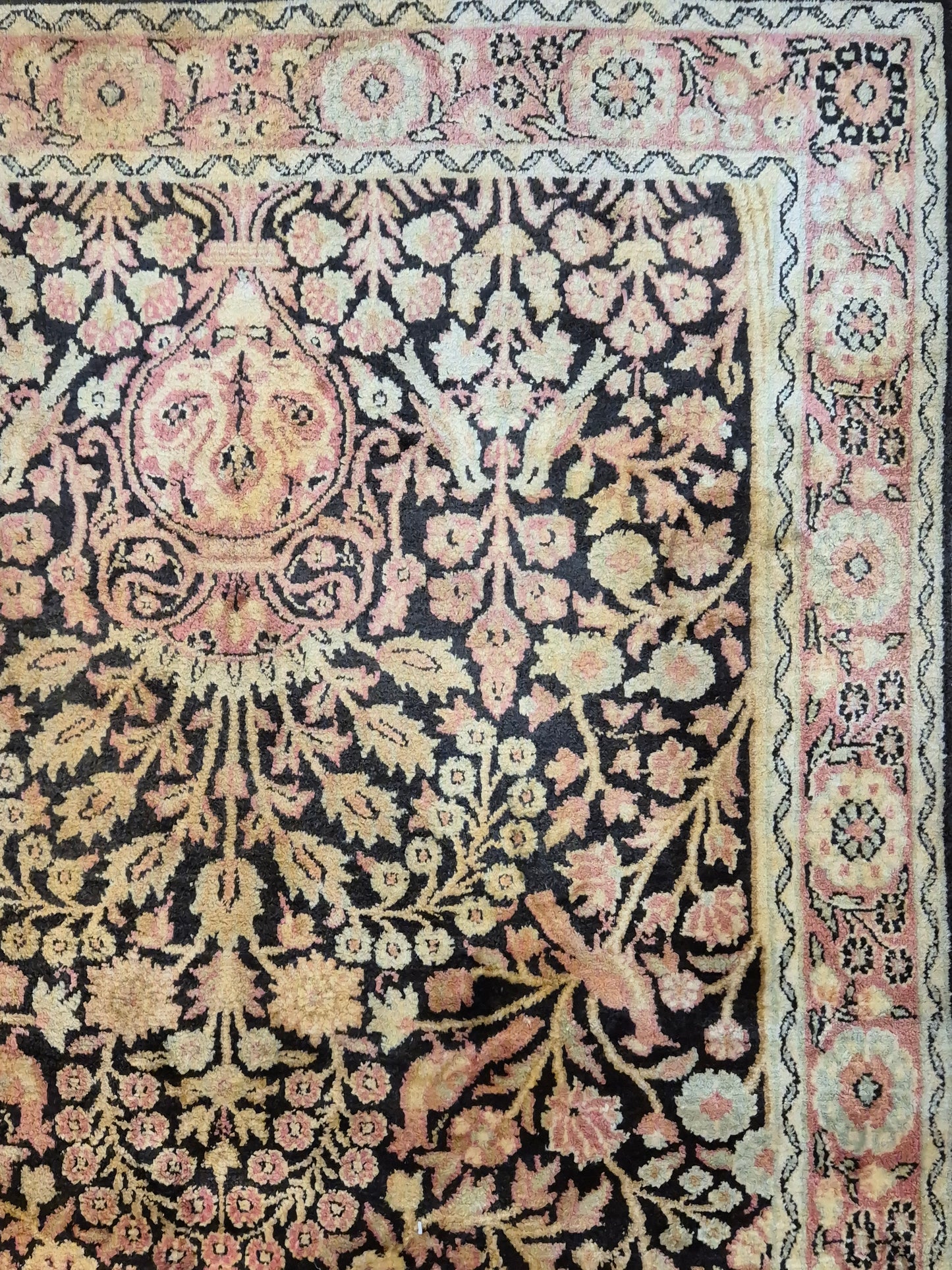 Kashmir Seidenteppich Lebensbaum florales Design feine Knüpfung