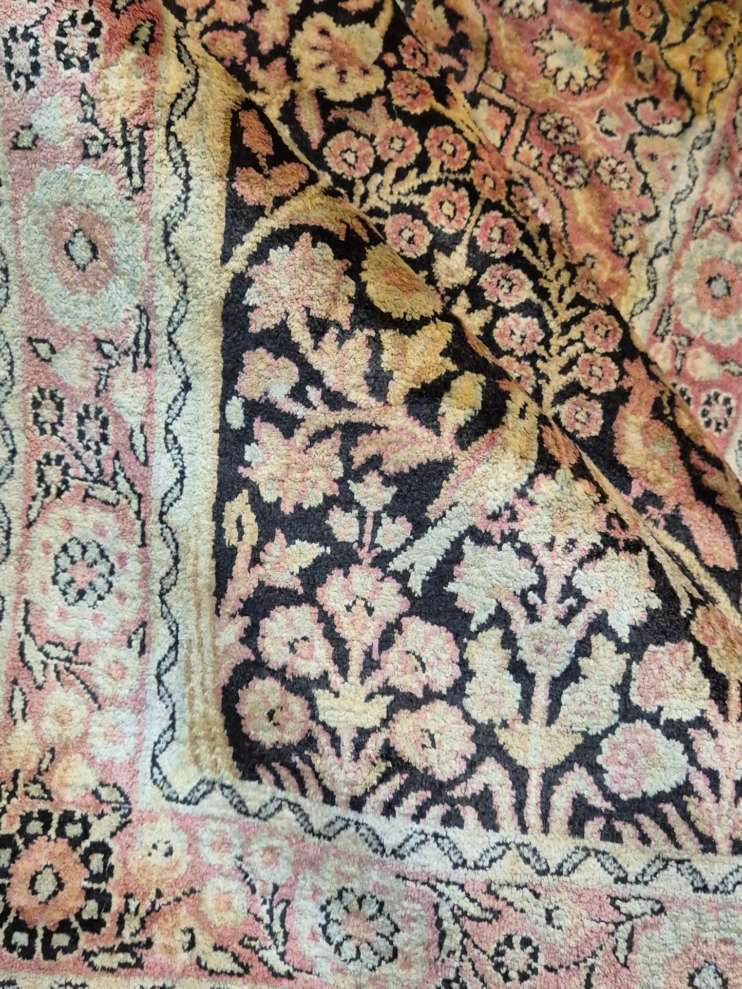 Kashmir Seidenteppich Lebensbaum florales Design feine Knüpfung