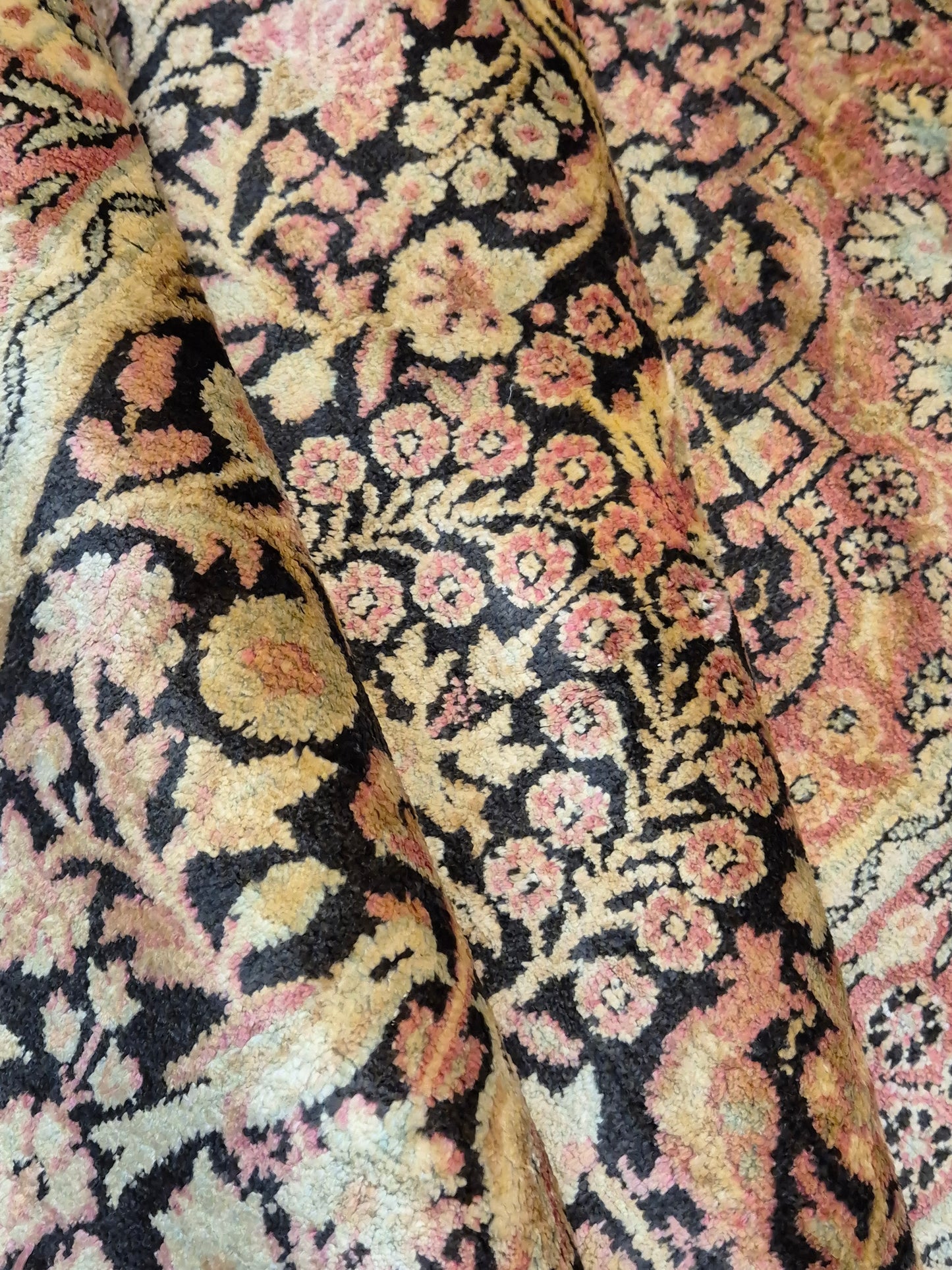 Kashmir Seidenteppich Lebensbaum florales Design feine Knüpfung