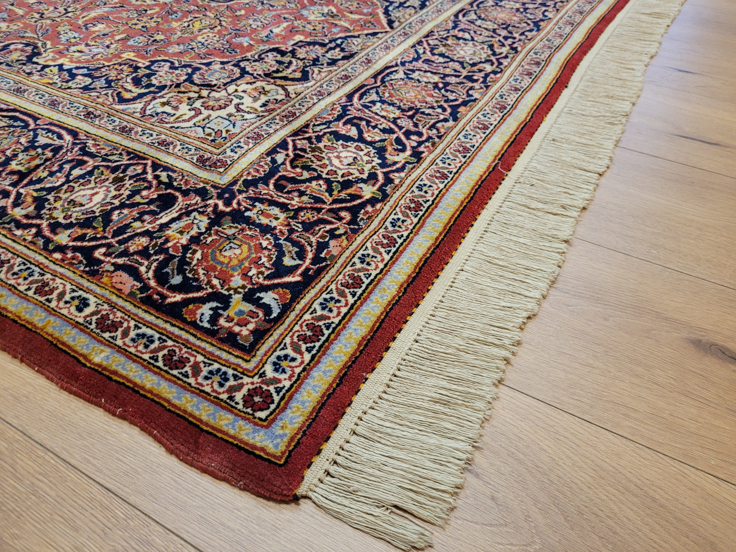 Kechan Teppich Korkwolle Medaillon Design feine Handknüpfung