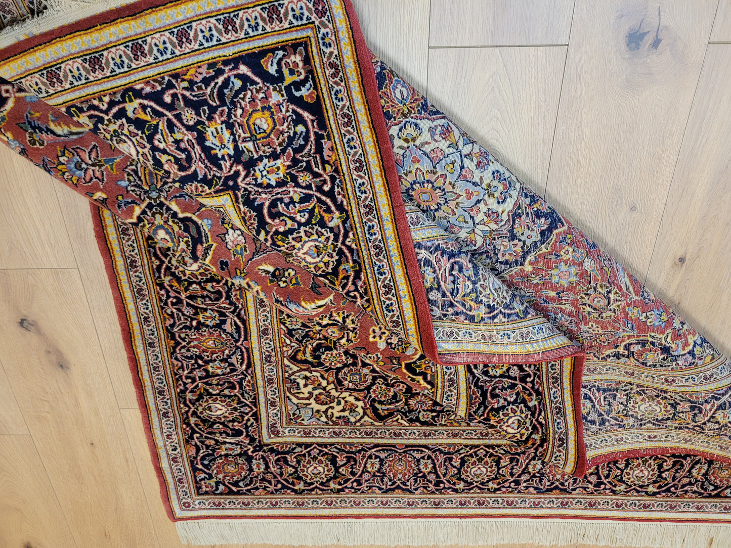 Kechan Teppich Korkwolle Medaillon Design feine Handknüpfung