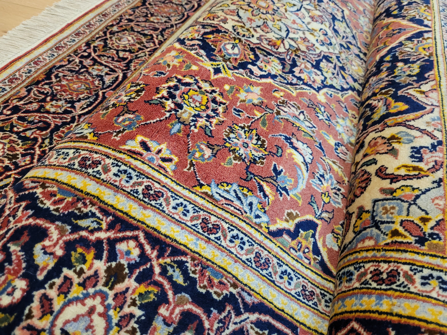 Kechan Teppich Korkwolle Medaillon Design feine Handknüpfung