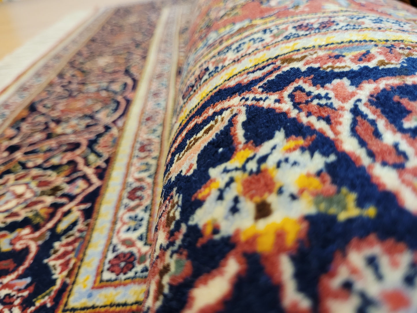 Kechan Teppich Korkwolle Medaillon Design feine Handknüpfung