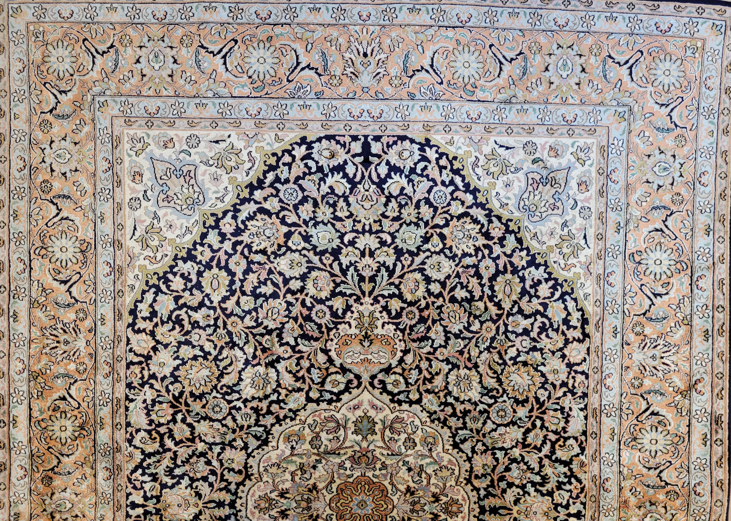 Kaschmir Teppich feine Handknüpfung Medaillon Design