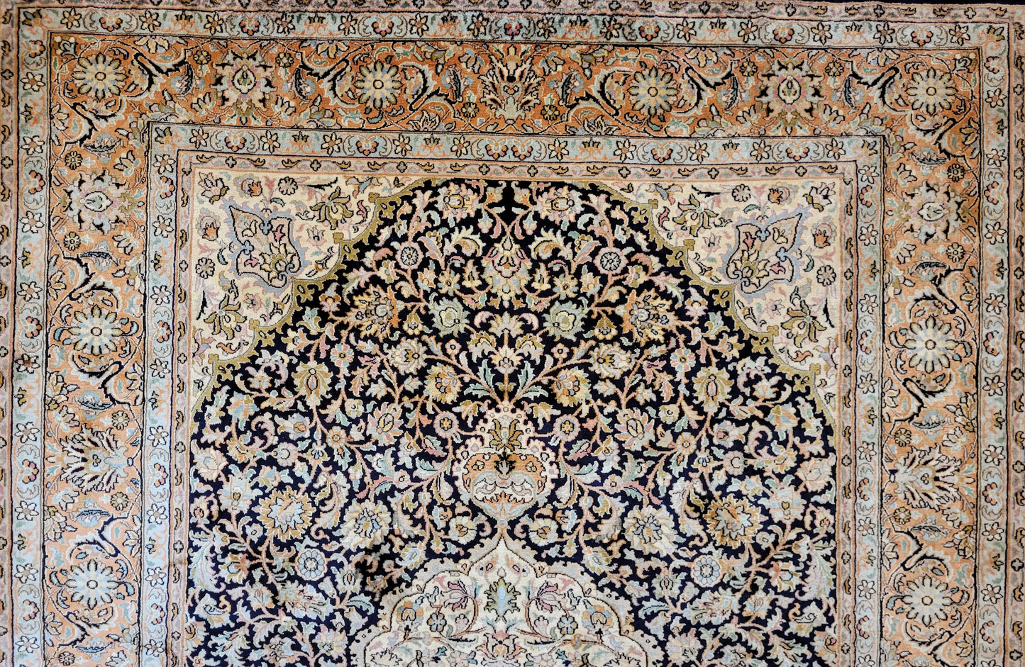 Kaschmir Teppich feine Handknüpfung Medaillon Design