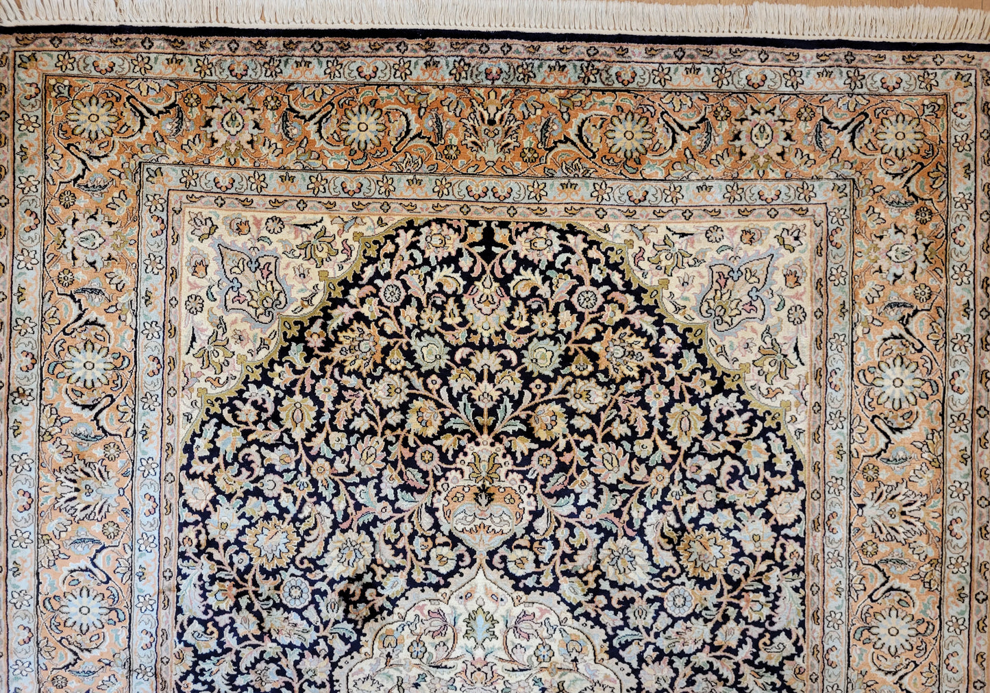 Kaschmir Teppich feine Handknüpfung Medaillon Design