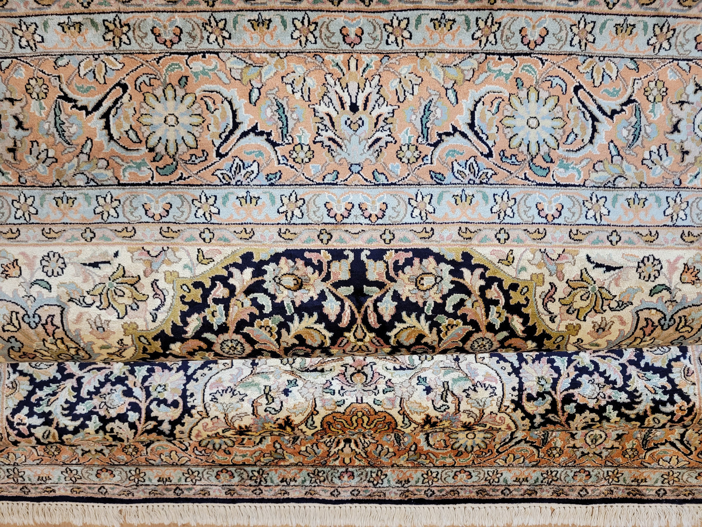 Kaschmir Teppich feine Handknüpfung Medaillon Design