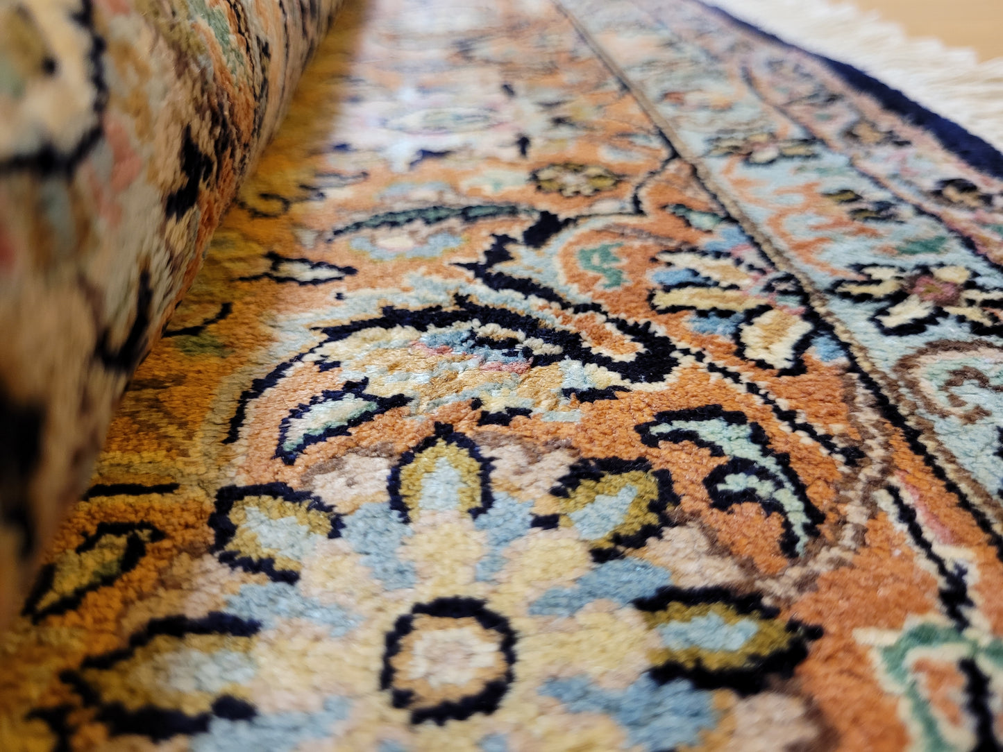 Kaschmir Teppich feine Handknüpfung Medaillon Design