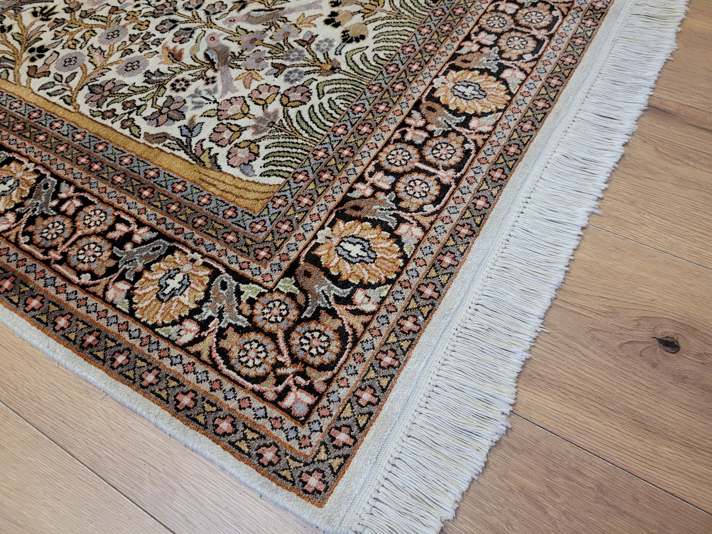 Kaschmir Teppich Seide feine Handknüpfung Lebensbaum Vase Design