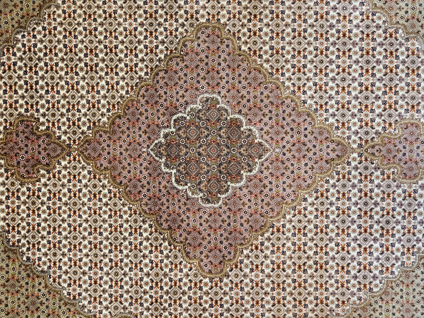 Täbriz Teppich Korkwolle Seide feine Handknüpfung Mahi Design