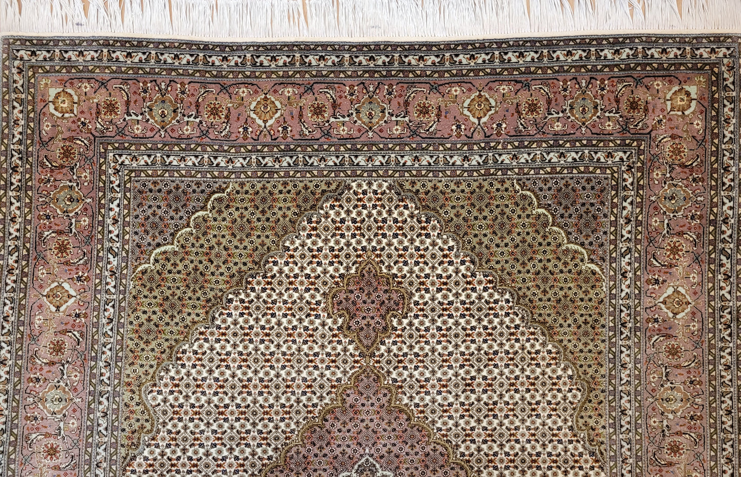 Täbriz Teppich Korkwolle Seide feine Handknüpfung Mahi Design