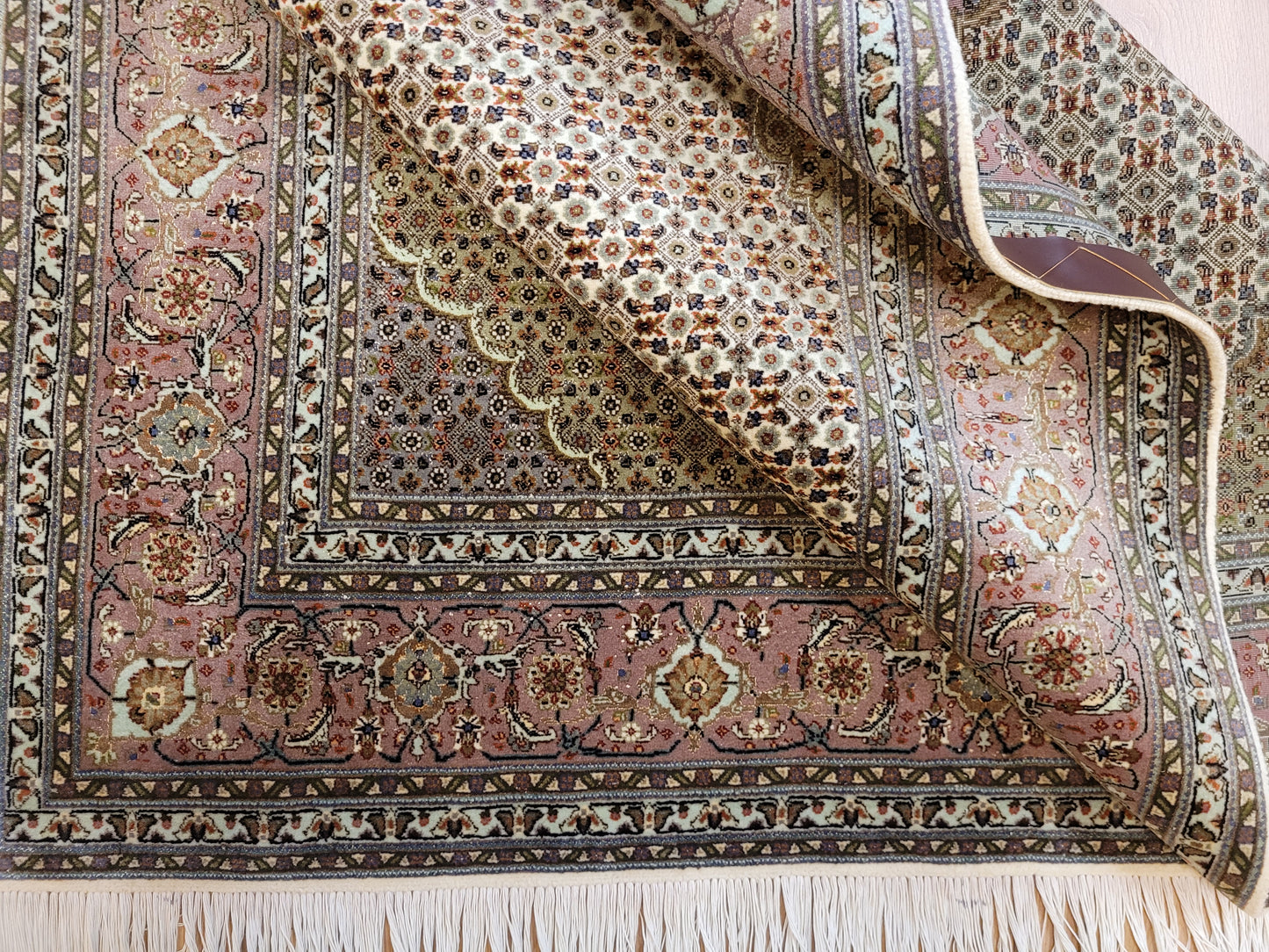 Täbriz Teppich Korkwolle Seide feine Handknüpfung Mahi Design