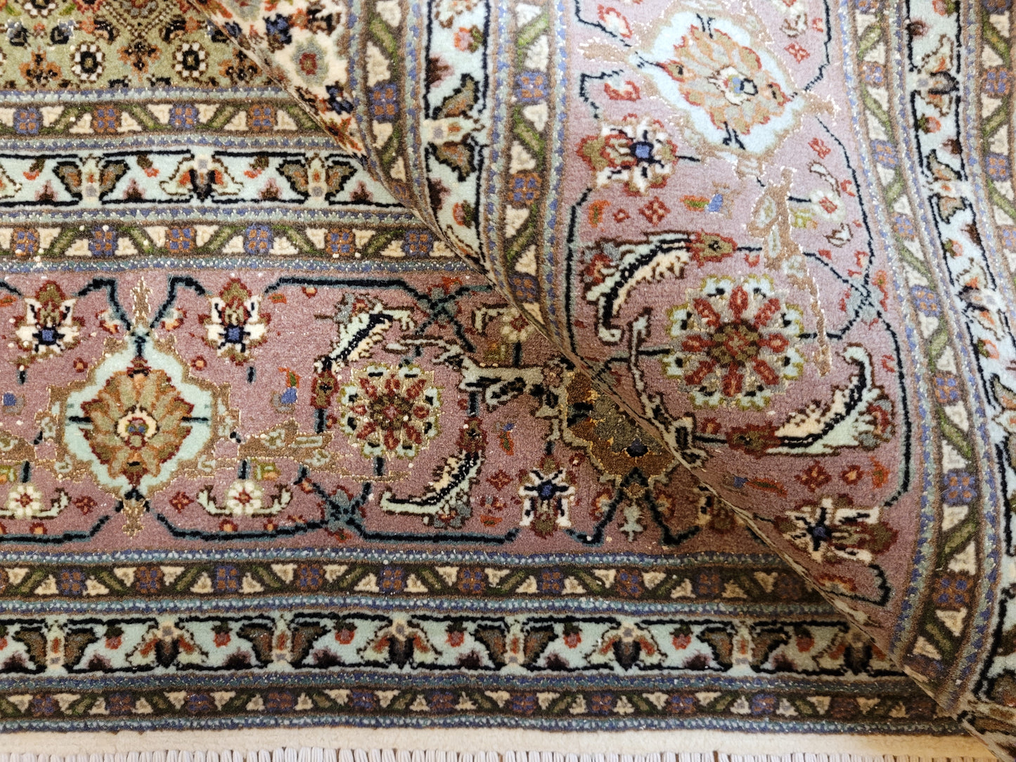 Täbriz Teppich Korkwolle Seide feine Handknüpfung Mahi Design